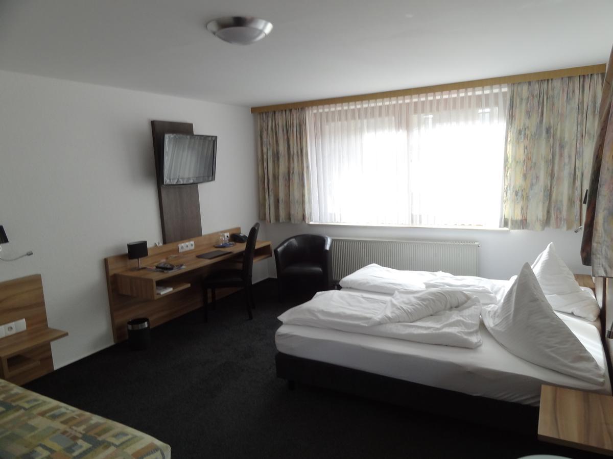 Oberndorf am Neckar Hotel Wasserfall Garni מראה חיצוני תמונה